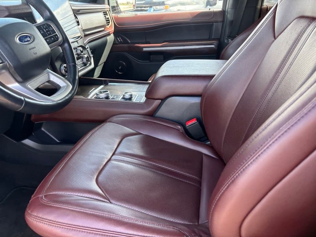 2024 Ford Expedition - Image 8