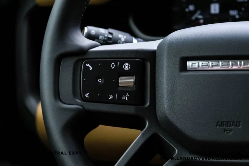 2026 Land Rover Defender 110 - Image 18