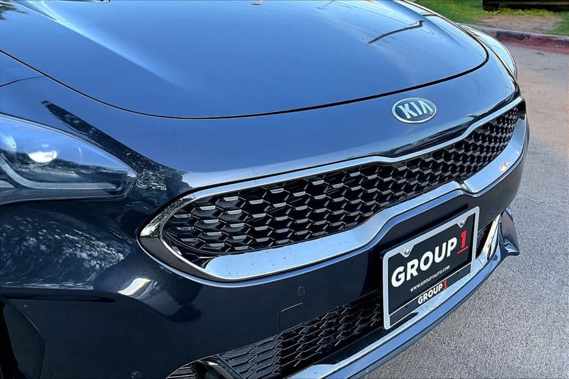 2020 Kia Stinger - Image 29
