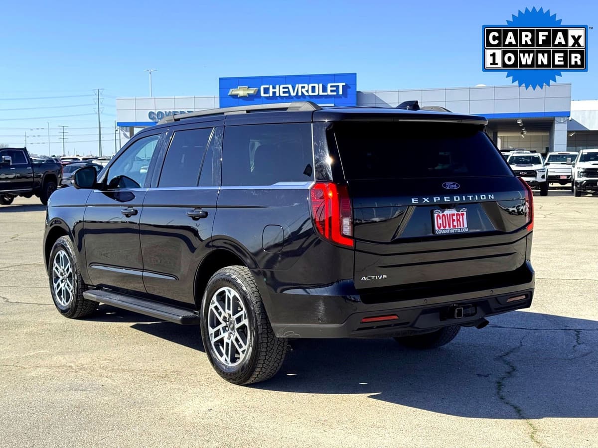 2025 Ford Expedition - Image 11