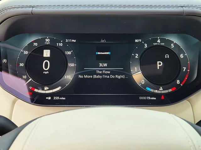 2026 Land Rover Range Rover - Image 11