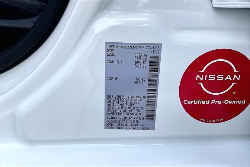 2025 Nissan Altima - Image 37