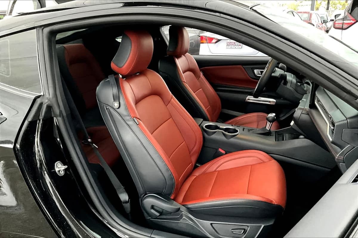 2024 Ford Mustang - Image 8