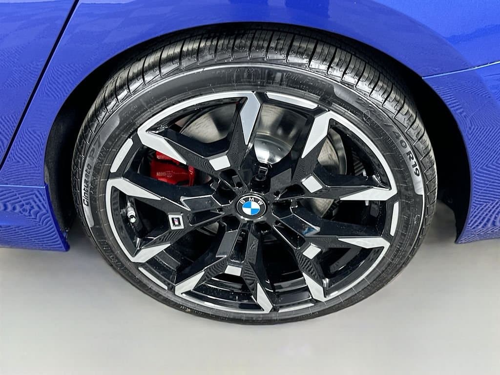 2026 BMW 3 Series - Image 23