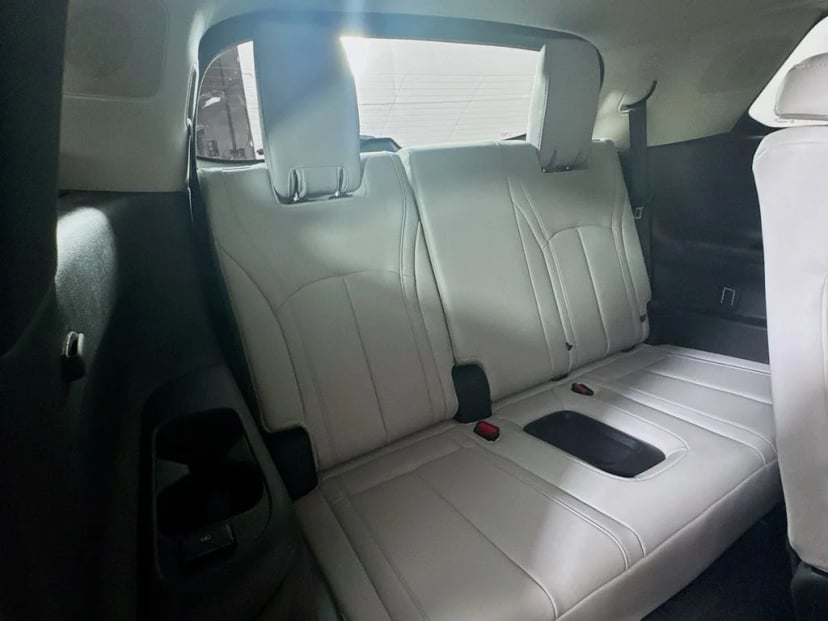 2027 INFINITI QX60 - Image 34