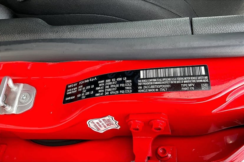 2016 Jeep Renegade - Image 37