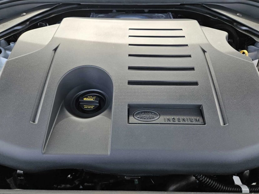 2026 LAND ROVER Range Rover - Image 29