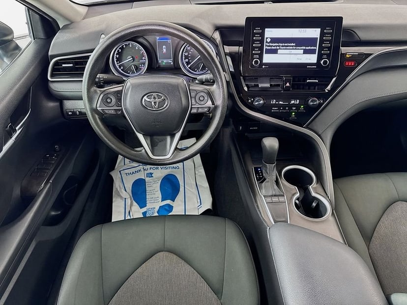 2022 Toyota Camry - Image 22