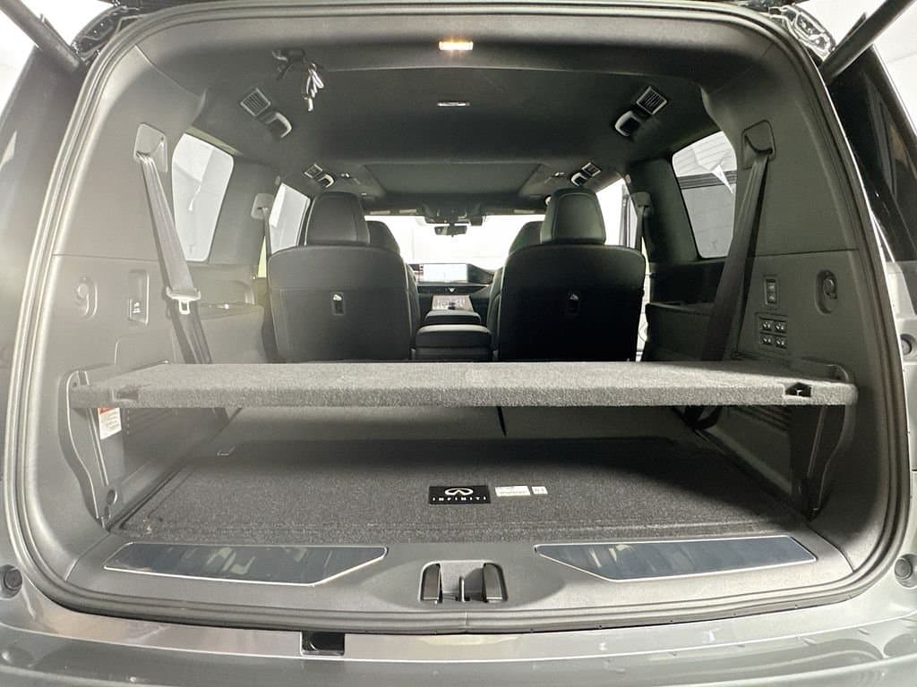 2026 INFINITI QX80 - Image 32