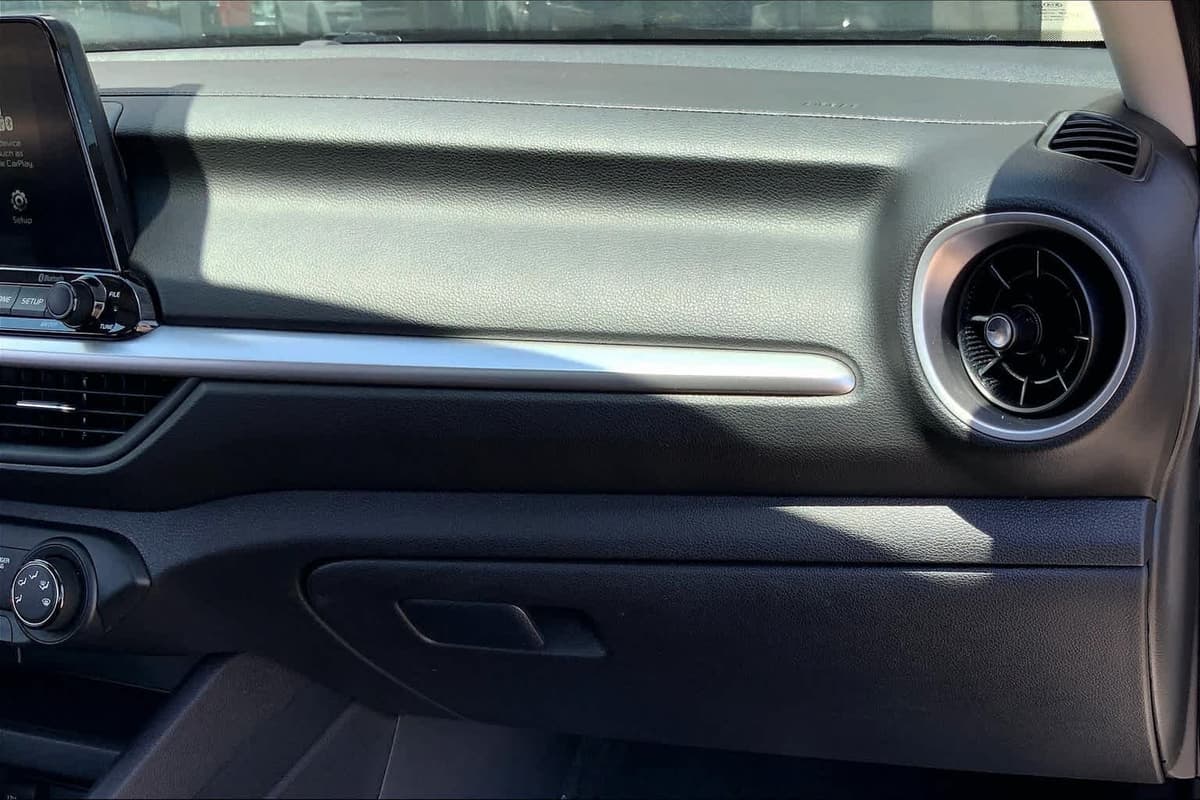 2020 Kia Forte - Image 18