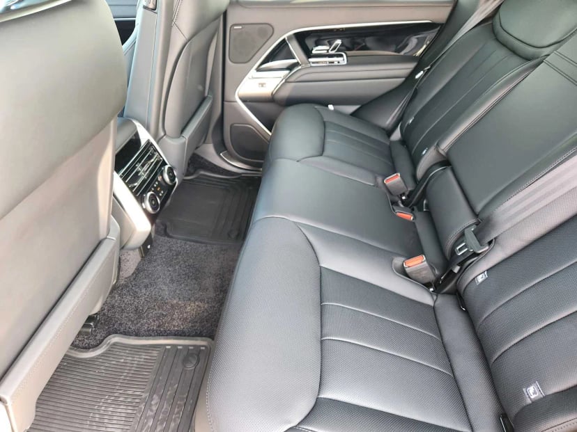 2026 LAND ROVER Range Rover - Image 31