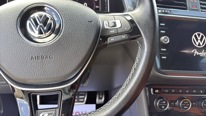 2021 Volkswagen Tiguan - Image 16