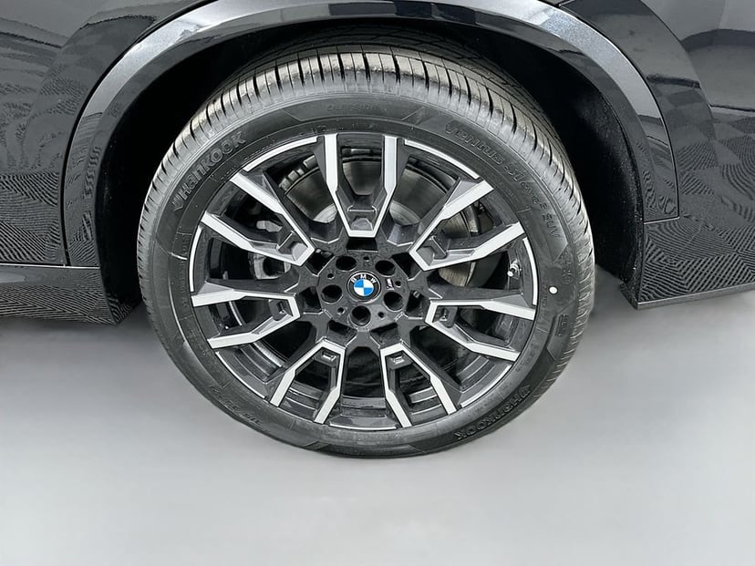 2026 BMW X5 - Image 23