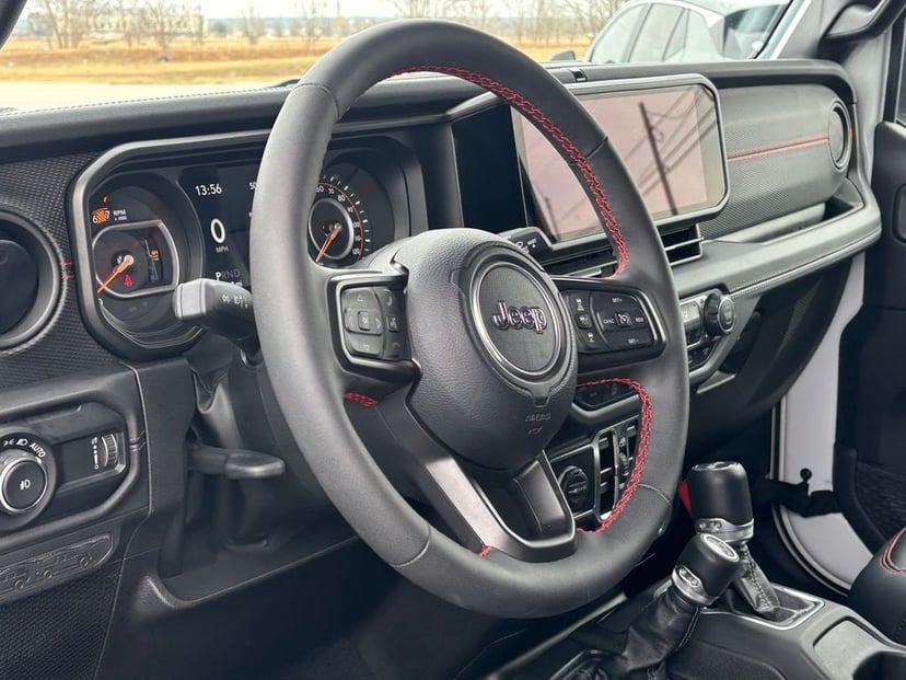 2024 Jeep Wrangler - Image 9