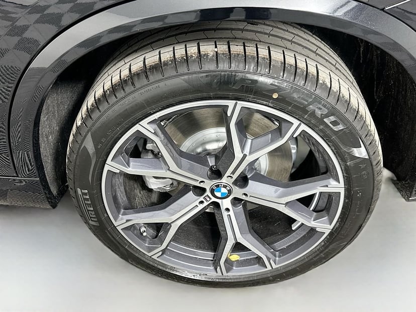 2026 BMW X5 - Image 23