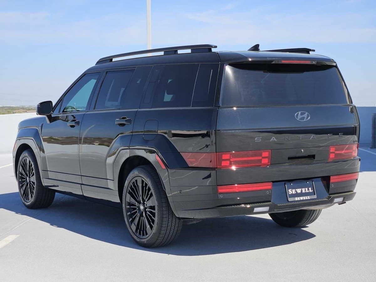 2025 Hyundai Santa Fe Hybrid - Image 7