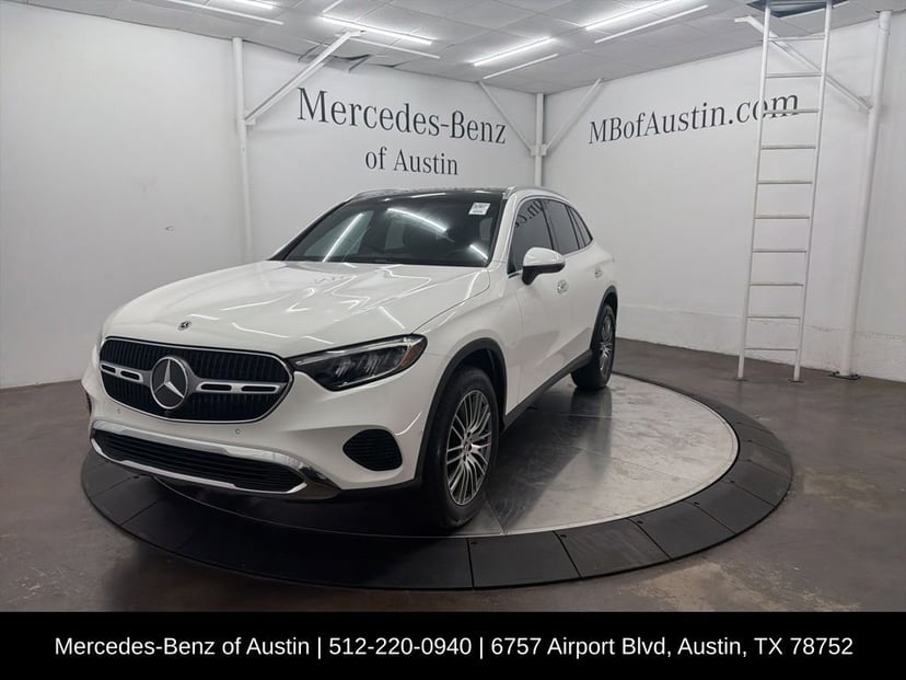 2026 Mercedes-Benz GLC - Image 3