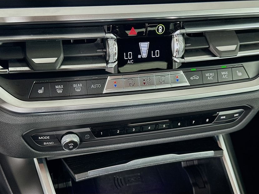 2022 BMW 4 Series - Image 16