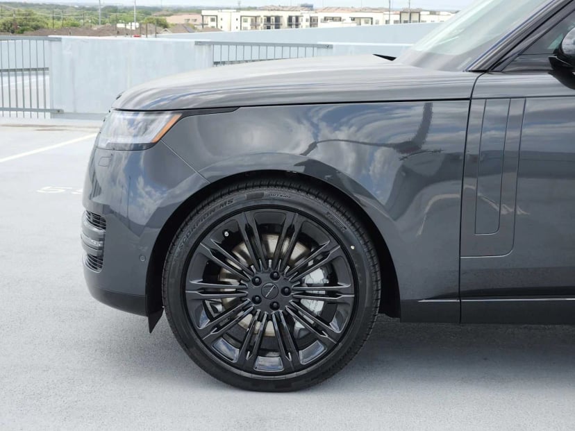2026 LAND ROVER Range Rover - Image 9