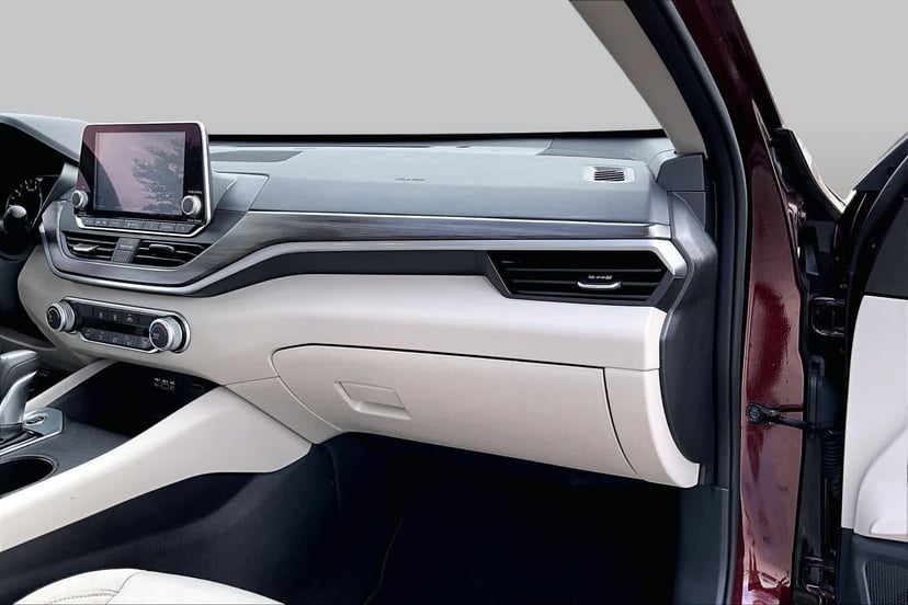 2025 Nissan Altima - Image 19