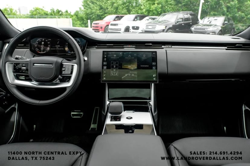 2026 Land Rover Range Rover - Image 13