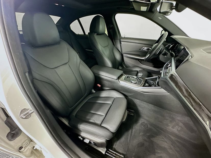 2019 BMW 3 Series - Image 29