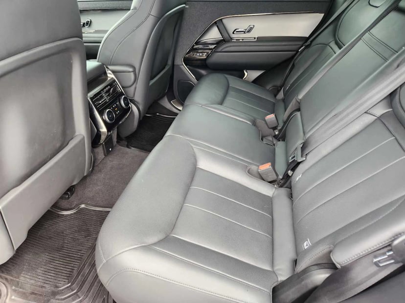 2024 Land Rover Range Rover Sport - Image 26
