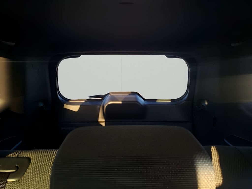 2025 Toyota Land Cruiser - Image 25