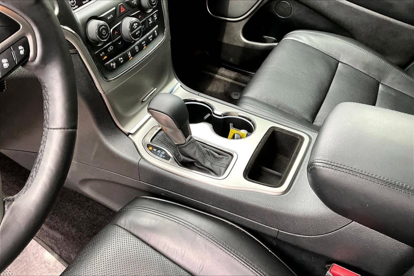 2018 Jeep Grand Cherokee - Image 17