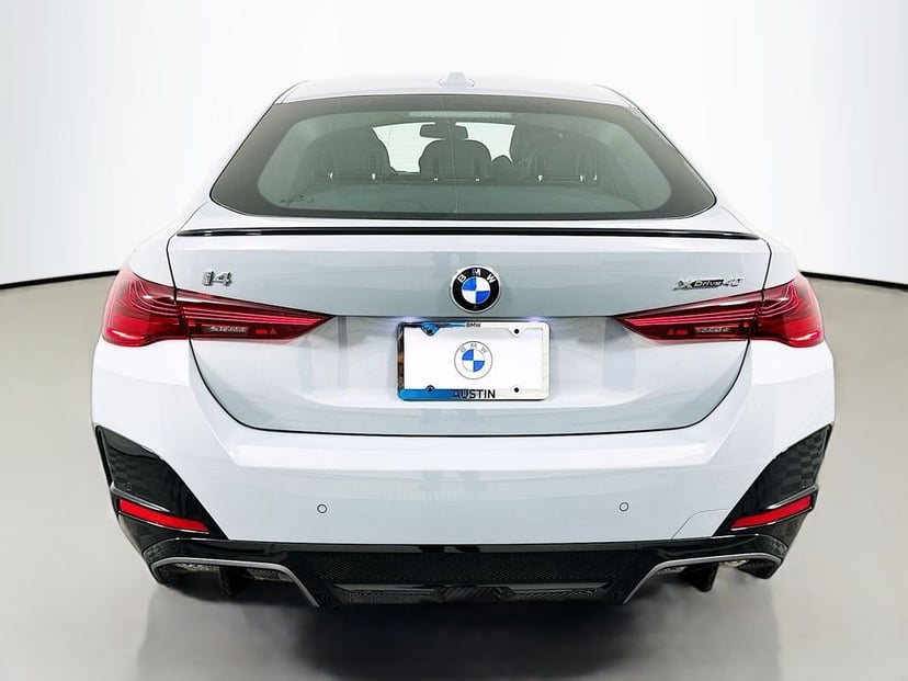 2026 BMW i4 - Image 6