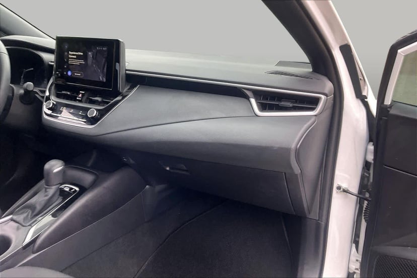 2026 Toyota Corolla - Image 18