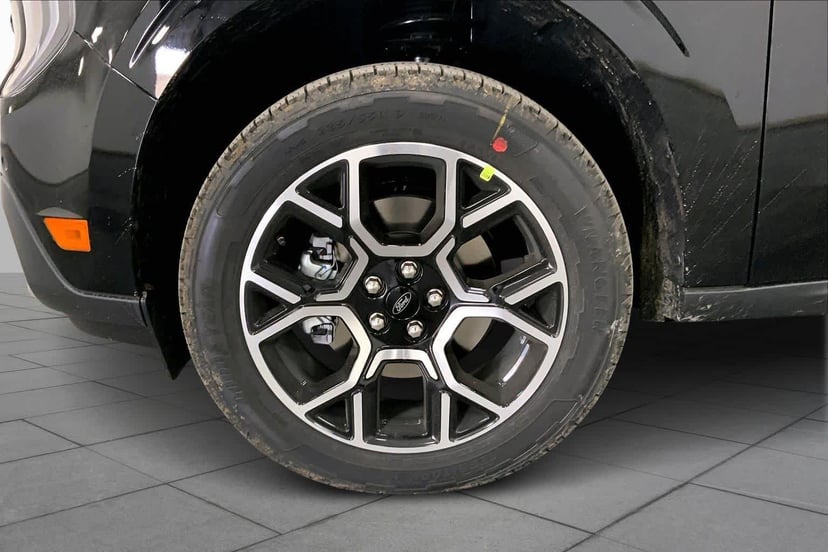 2026 Ford Maverick - Image 9