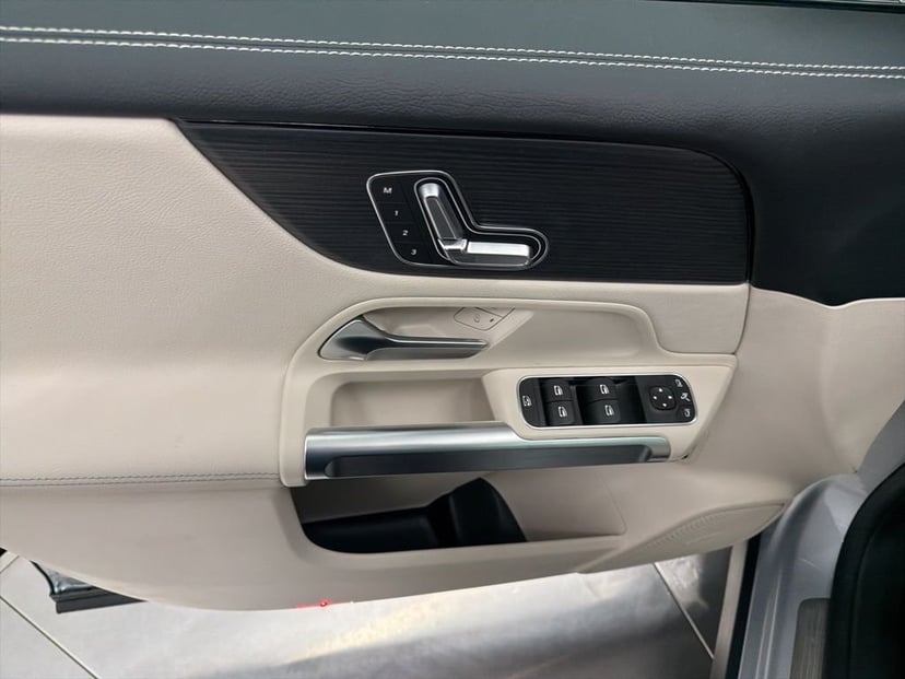 2026 Mercedes-Benz GLB - Image 17