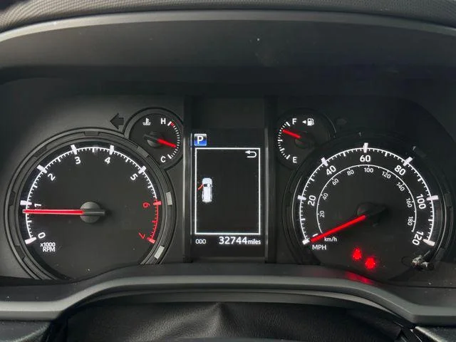 2023 Toyota 4RUNNER - Image 15