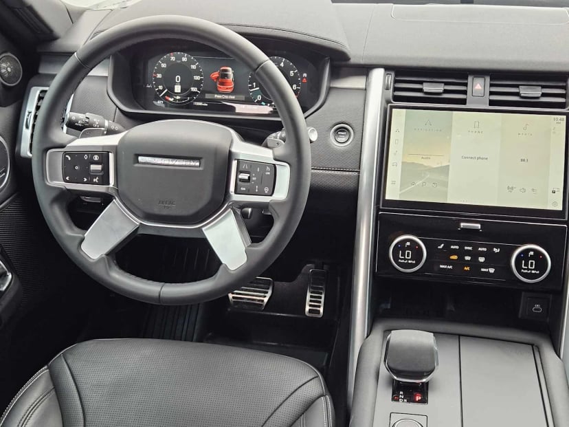 2025 Land Rover Discovery - Image 27