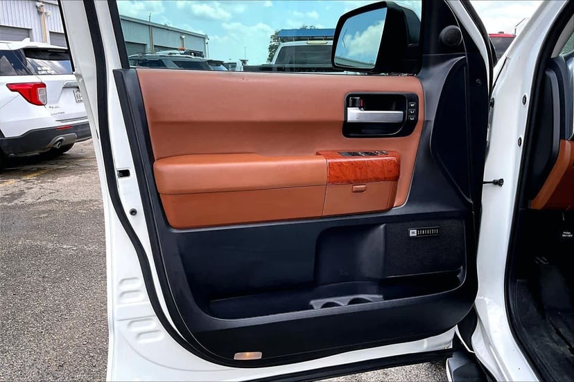2019 Toyota Sequoia - Image 22