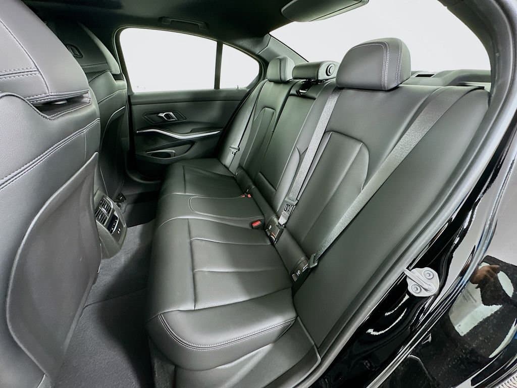 2026 BMW 3 Series - Image 17