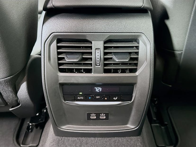 2026 BMW i4 - Image 18