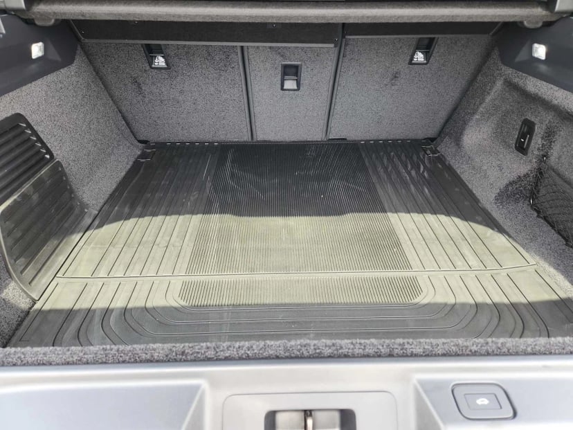 2026 LAND ROVER Range Rover - Image 32