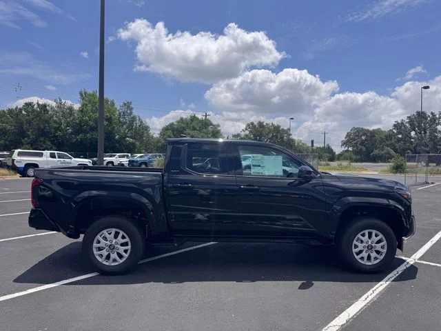2026 Toyota Tacoma - Image 4