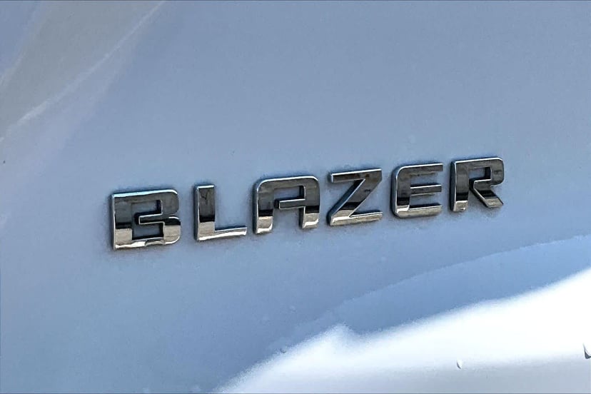 2023 Chevrolet Blazer - Image 12