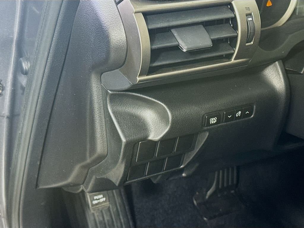 2014 LEXUS IS - Image 12