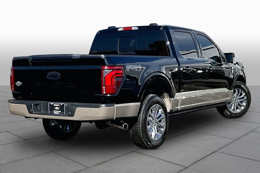 2025 Ford F-150 - Image 13