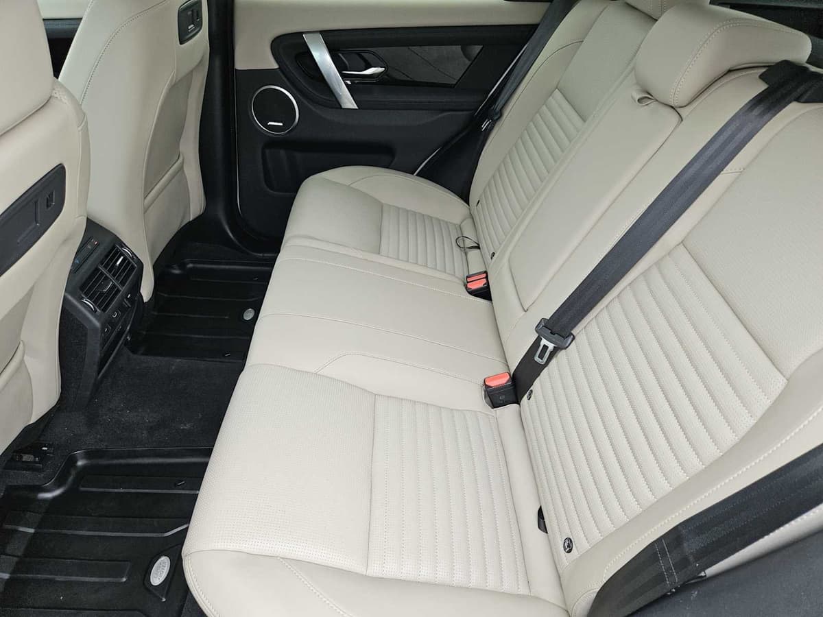 2025 Land Rover Discovery Sport - Image 23
