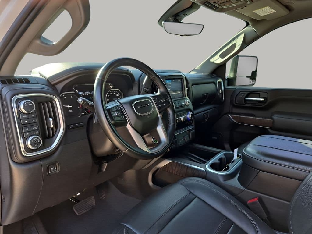 2023 GMC Sierra 2500HD - Image 30