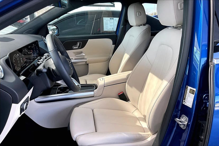 2025 Mercedes-Benz GLA 250 - Image 8