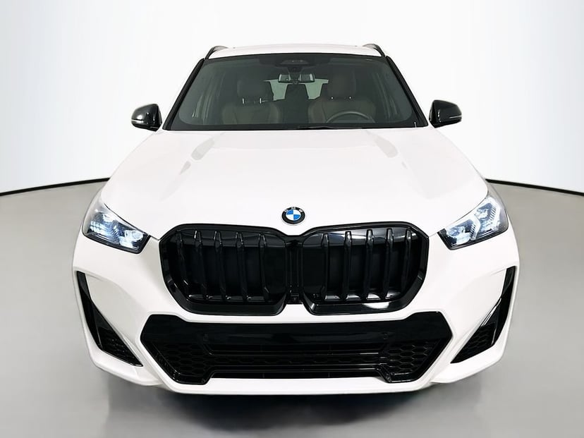 2025 BMW X1 - Image 2