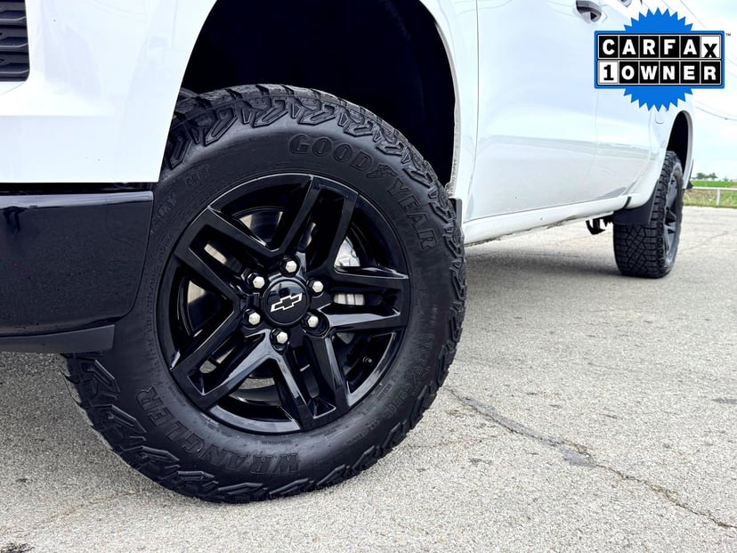 2024 Chevrolet Silverado 1500 - Image 2