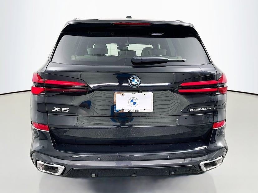 2026 BMW X5 - Image 6