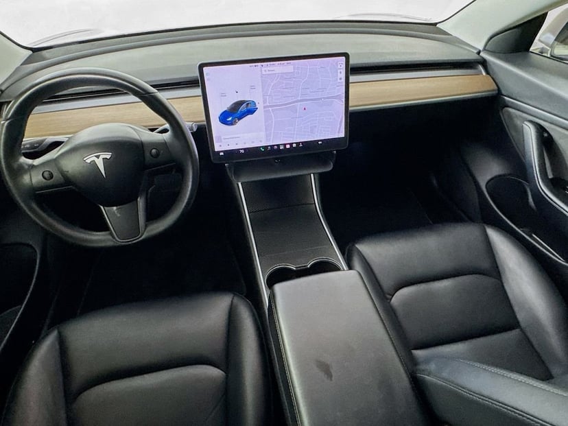 2018 Tesla Model 3 - Image 27
